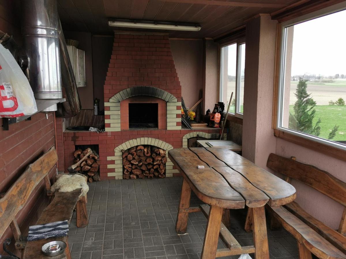 Villa Edmart à Dobromisle Extérieur photo
