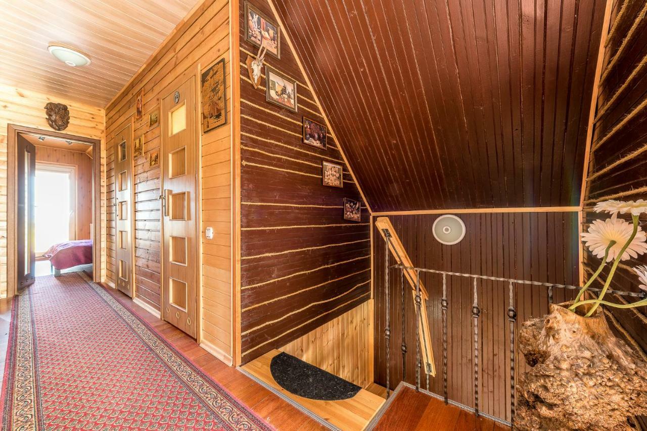 Villa Edmart à Dobromisle Extérieur photo